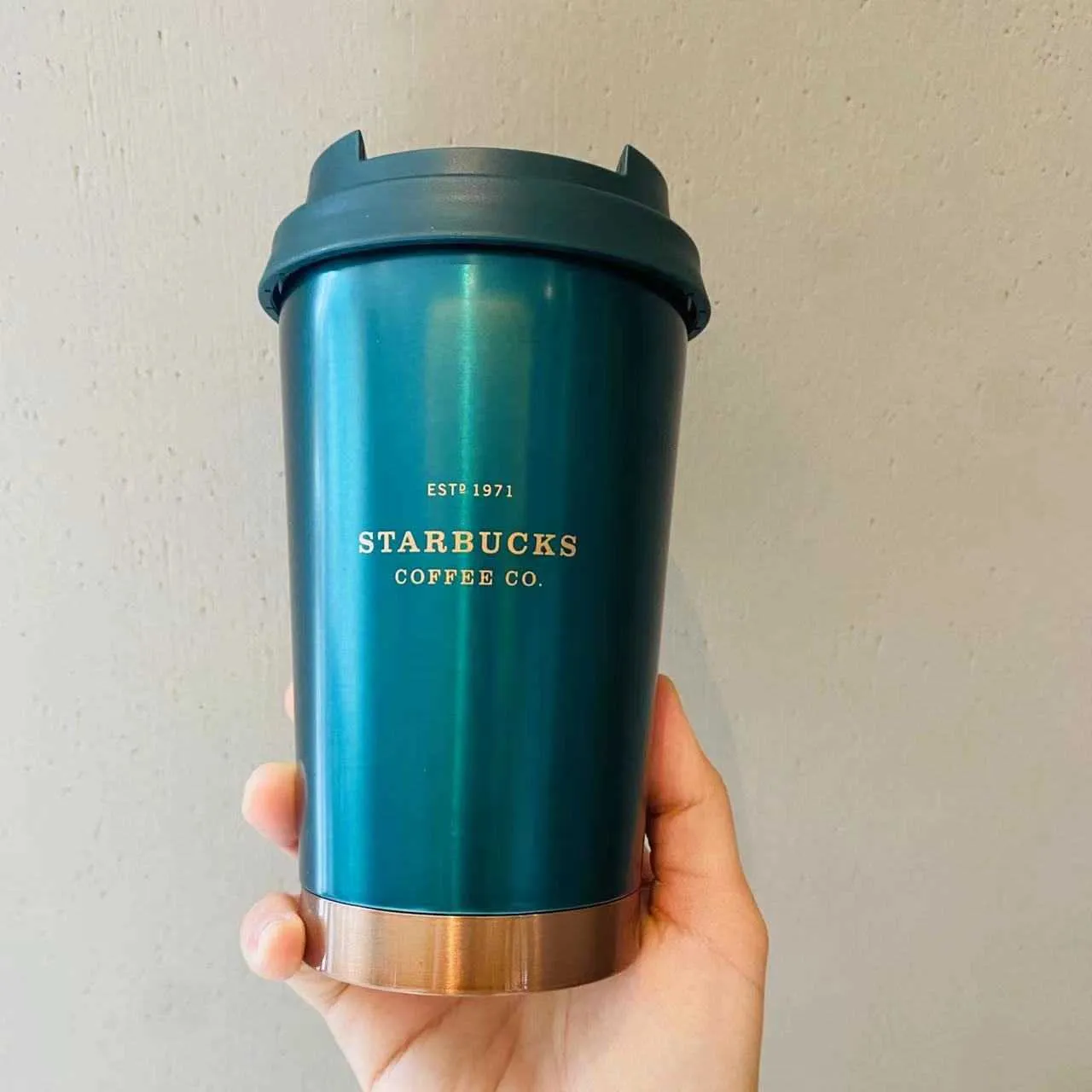 Чашка Starbucks 2022 темно-зеленая табличка богини Пномпень темно-зеленая новая градиентная ретро-медная чашка с печатью