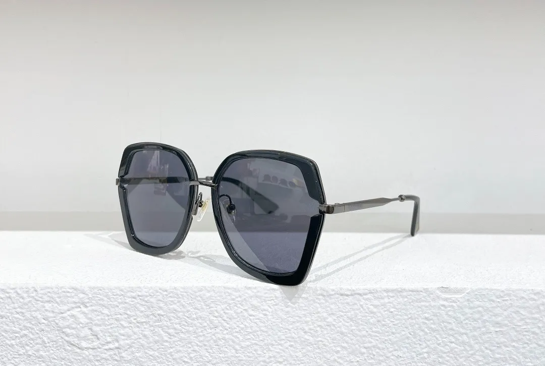 G Семейный квадрат Большой кадр Солнцезащитные очки женские простые ретро фасадные солнцезащитные очки GG0857