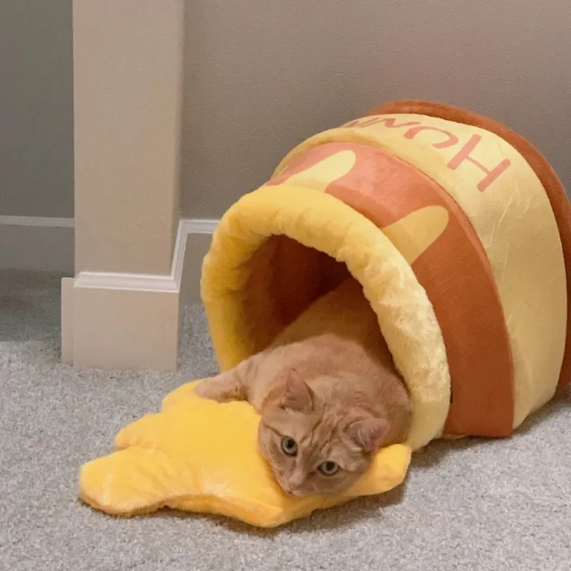 Honey Pot Cat Bed Cute Plush Pet Nest Cave House Cartoon Warm Beds Lovely Puppy Mat Soft Box Lounger For Small s Dogs 220323