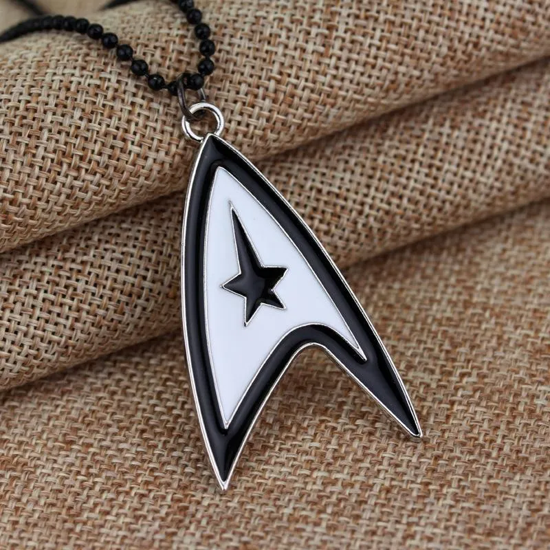 Collares colgantes Triángulo Trek Collar Exploración espacial Amuleto Color Estrella Joyería de metal para hombres Mujeres Accesorios de moda 271E