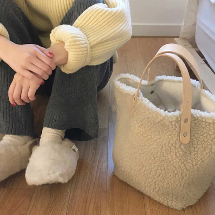 Bag Girl 2022 neue Herbst Winter Ins Lammhaar Mädchen Mode vielseitige einfache große Kapazität One-Shoulder-Handtasche