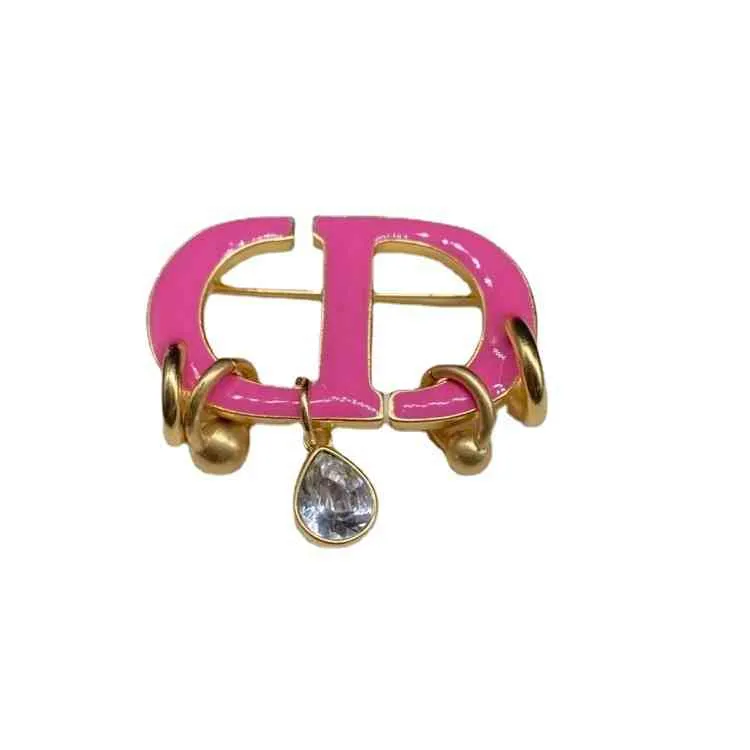 Diseño joya rosa agua gota diamante broche tendencia personalidad temperamento rosa accesorios dulce niña sujetador versátil