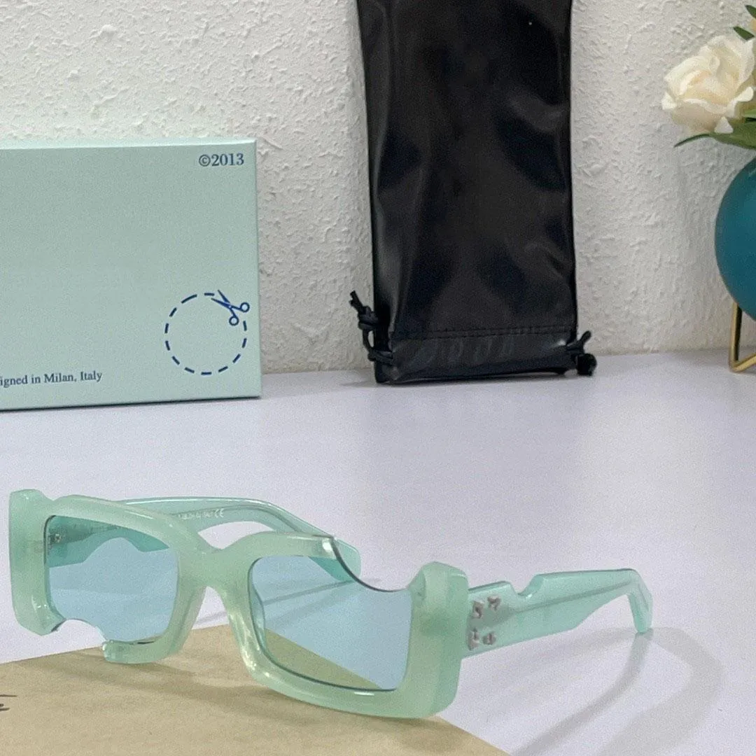 Designer Solglasögon Fashion Rectangle Off Fotch Hole Design Kvinnor Män Trending Products Green Pink Blue Retro Small Frame Unique V265N