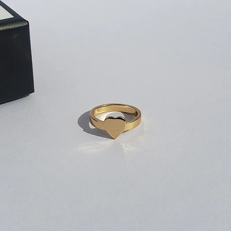 Nieuwe Hoge Kwaliteit Designer Design Titanium Band Ringen Klassieke Sieraden Mode Dames Ringen Vakantie Gifts263F