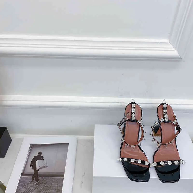 Sandaler Black Summer Rhinestone Wedges Fenty Slides Women Designer tofflor Roman Style Sandaler Heel Shoes High Lady Slipper Heels 220510