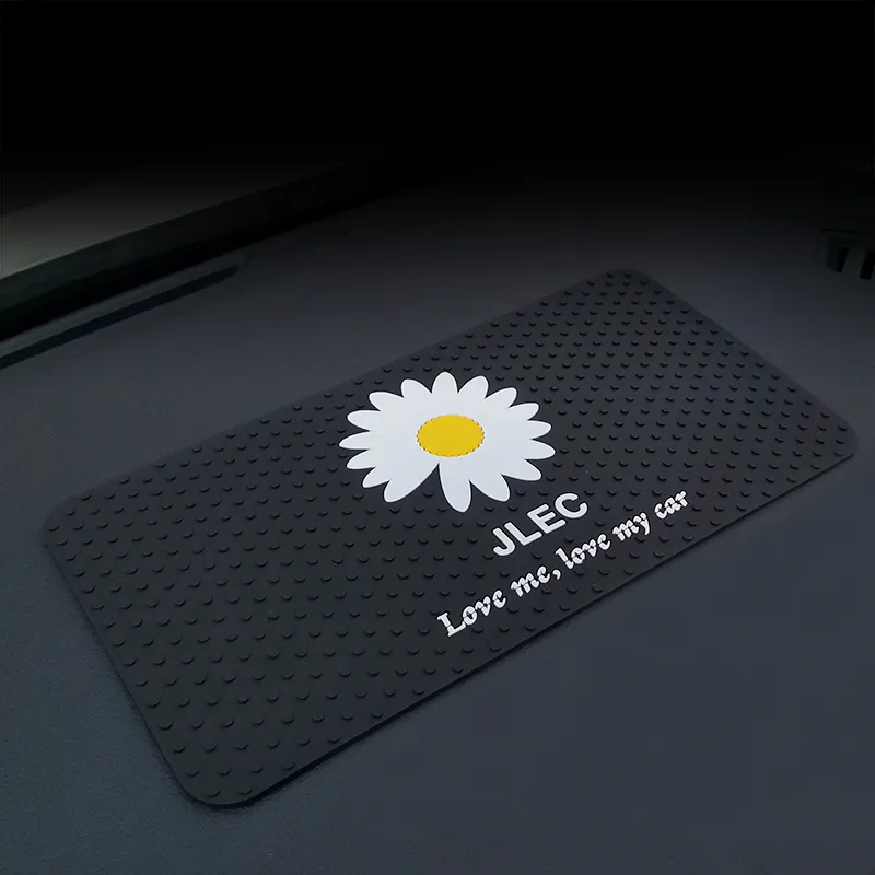 Nya biltillbehör Slip-resistent Pad Emblem Anti Slip Pad Gummi Mobile Sticky Stick Dashboard Non-Slip Mat Pad Vehicle Stylings