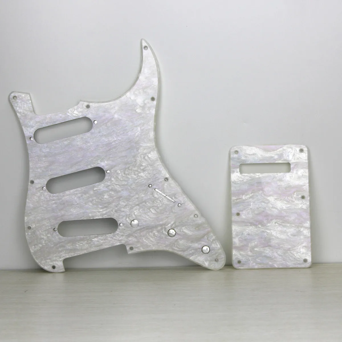 White Shellfish Color SSS Electric Guitar Pickguard Back Plate 1Ply with Screws for 11 Hole Guitar Accessories