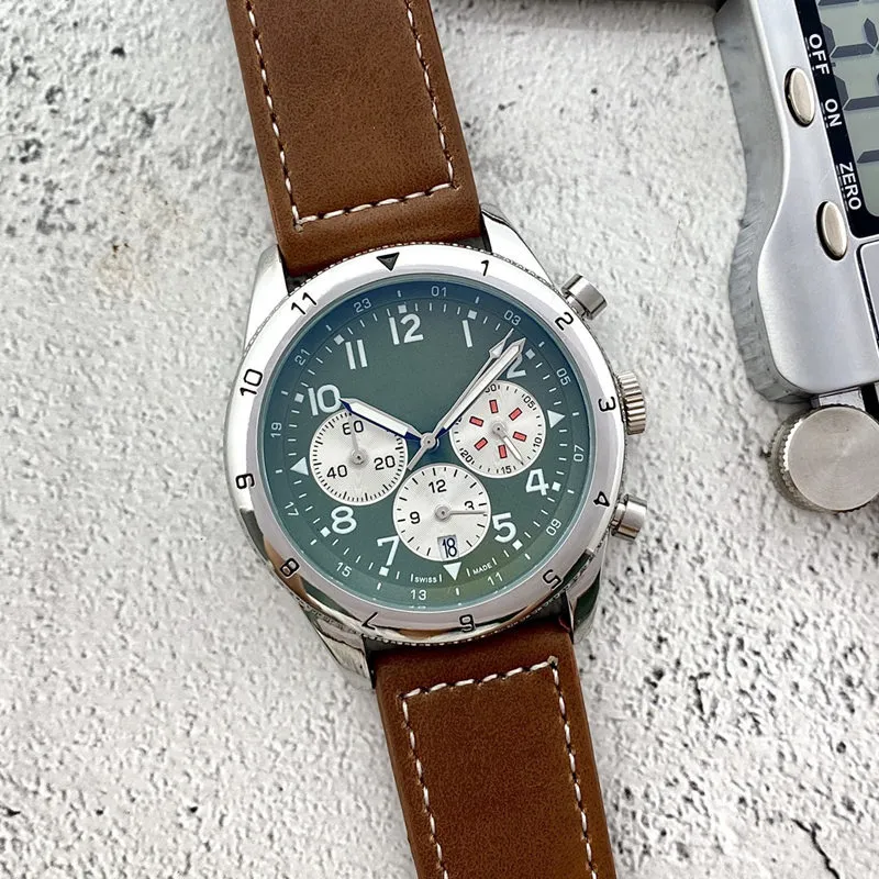 Męskie zegarki kwarcowe kalendarz stopwatch 43 mm wybiera japoński ruch kwarcowy VK 316L Fine Steel Case Man Watch239W
