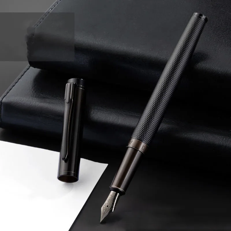 豪華なヒーローブラックフォレストファウンテンペン非常にダークブラックビジネスオフィス学用品インクペン220812