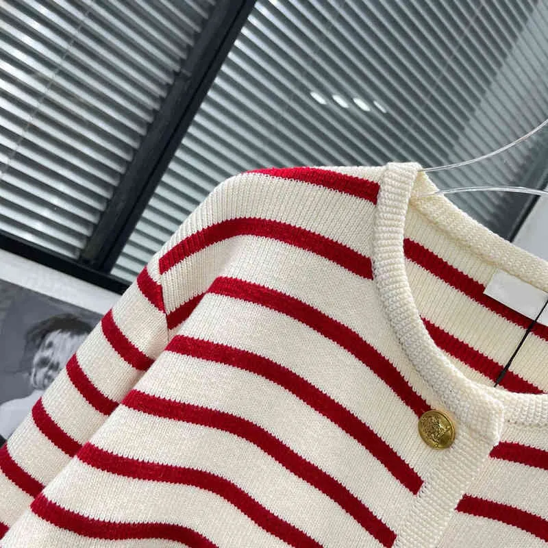 유명인 스타일 빨간색과 흰색 줄무늬 라운드 목 금 버튼 긴 슬리브 니트 카디건 두꺼운 스웨터 재킷 짧은