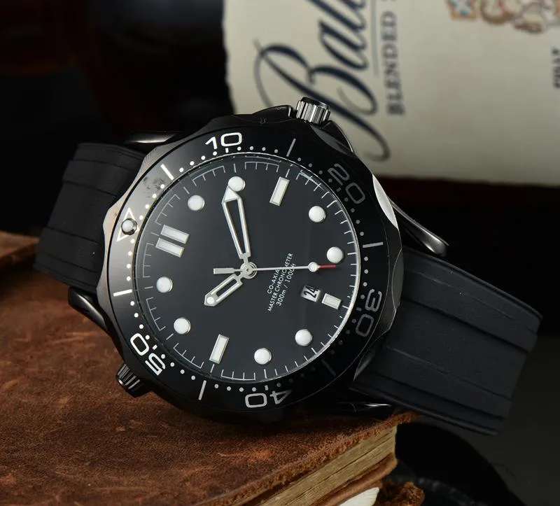 Wysokiej jakości najlepsza marka Zegar gumowy pasek zegarków moda