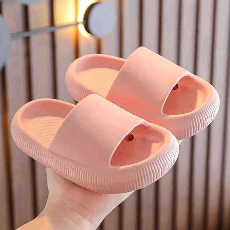 بوي فتاة الصيف شاطئ PVC ناعمة SLIDE SILIDE SANDALS الترفيه الأطفال الحمام الداخلي المضاد للانزلاق من منصة سميكة النعال G220523