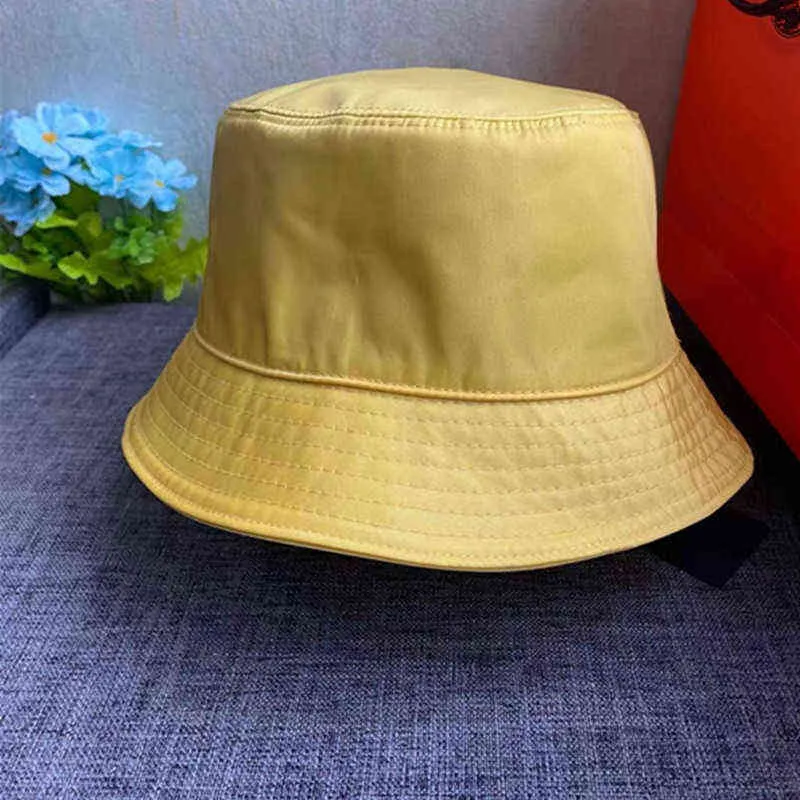 New Luxury Bucket Hats Women Fashion Top Brand Designer Basin Hat Sun Cap Black Men Outdoor Panama Queen Travel Fisherman Hat Y220420