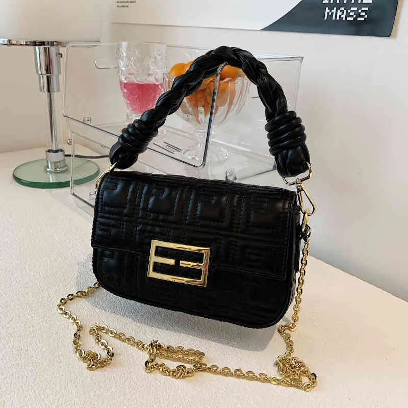 Purses Outlet family texture minority DESIGN EMBROIDERED thread armpit women's summer 2022 new trendy chain messenger small square bag