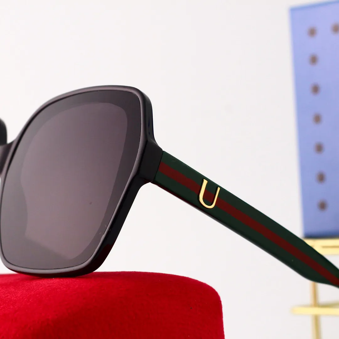 Gafas de sol de diseñador Mujeres Hombres Moda clásica Gafas de sol Polaroid Playa al aire libre Conducción UV400 Protección Gafas es con Bo275w