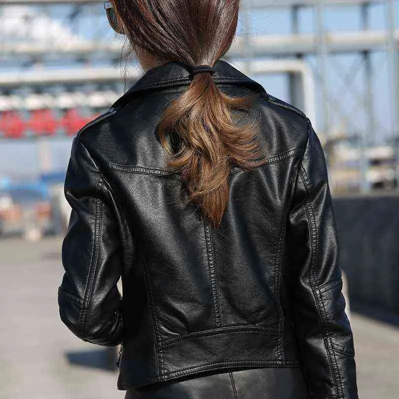 Fauxe Leather Motor Bucket Женщина короткое пальто с длинным рукавом осень зимние топы 2022 Slim Fit Koeran в стиле Black Pu Outwear L220801