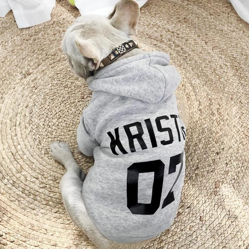 カスタム犬のペットの服冬のフレンチブルドッグ小さな犬Chihuahua服服ROPAパラPERROパーソロパーソロ名前番号フーディーズ220621