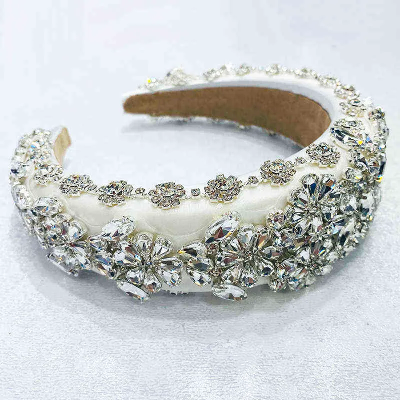 2021 Egant Baroque Crystal Dress and Headband For Women Luxury Soft Pearl Headbands Women Hair Accessories AA220323