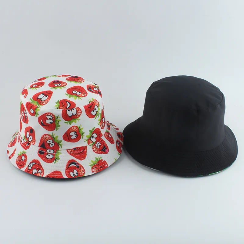 2022 لطيف الفراولة الصياد قبعة النساء الرجال الصيف طوي بنما دلو قبعة عكسها الصيد كاب بوب جيبو قبعة الشمس