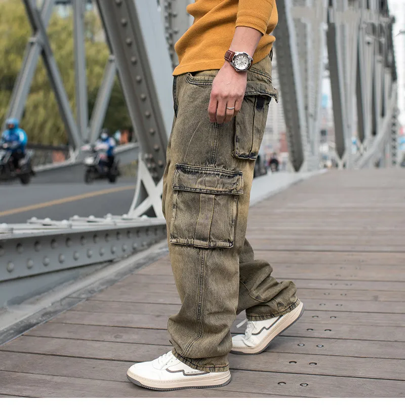 潮のズボンのヒップホップ特大のワイドレッグジーンズファッション男性ルーズスケートデニムパンツバギー迷彩ポケットプラスサイズのノスタルジックな男性の閉塞底