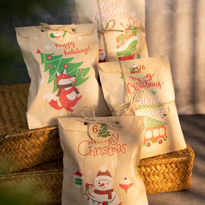 Christmas Kraft Paper Bolsas Santa Claus Snowman Feriado Xmas Festa Favor Favor Saco Candy Cookie Bolinho Presente Empresa Suprimentos 220420