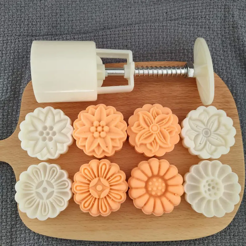 Kuchnia Dostarcza 3D Flower Shape 50g Mooncake Forms Festival wielokrotnego użytku Festiwal Dekorat narzędzie 2206618