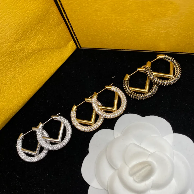 Kobiety Diamonds Hoop Projektanci Kołowie biżuteria luksusowy moda czarne kryształowe kolczyki stołki litery f kolczyki pudełko obręcze ładne 155c