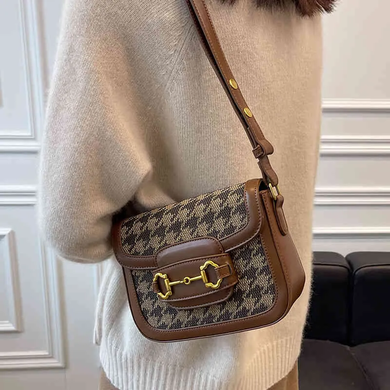 Factory Direct Sale Bag Niche French This Years Most Popular 2024 New High-end Foreign Style Single Shoulder Msenger Color Matching Summer Designer