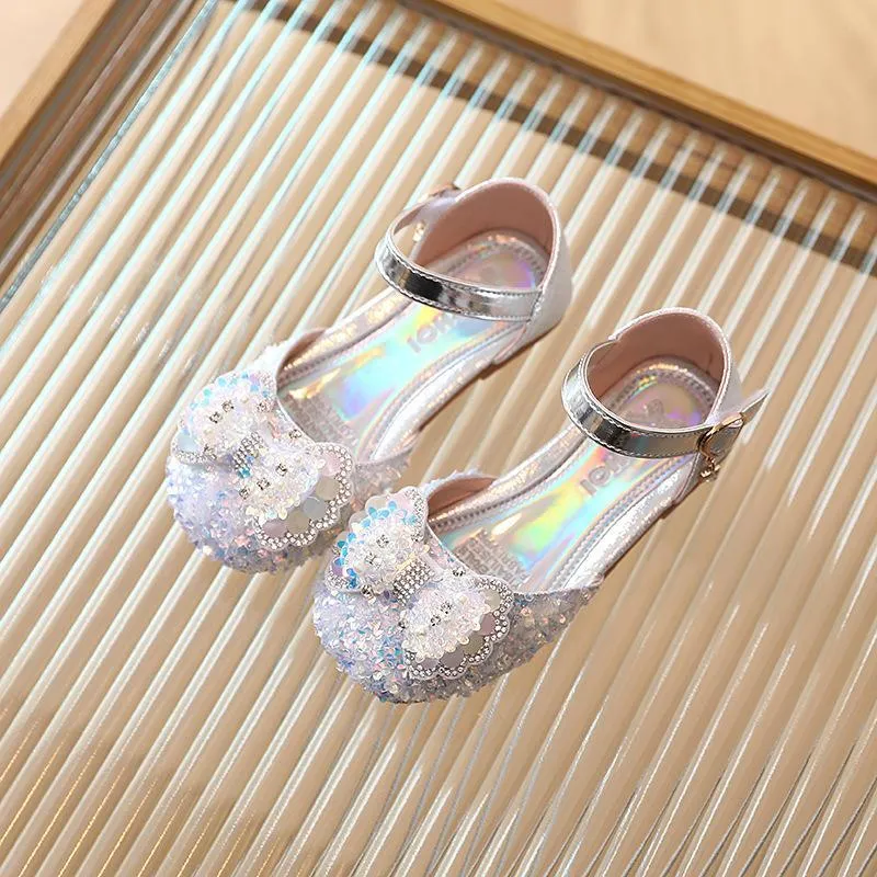 Sandaler 2022 Summer Baby Girls paljetter Pearl Rhinestone Princess Shoes Fashion Soft Bottom Party Kids Beach