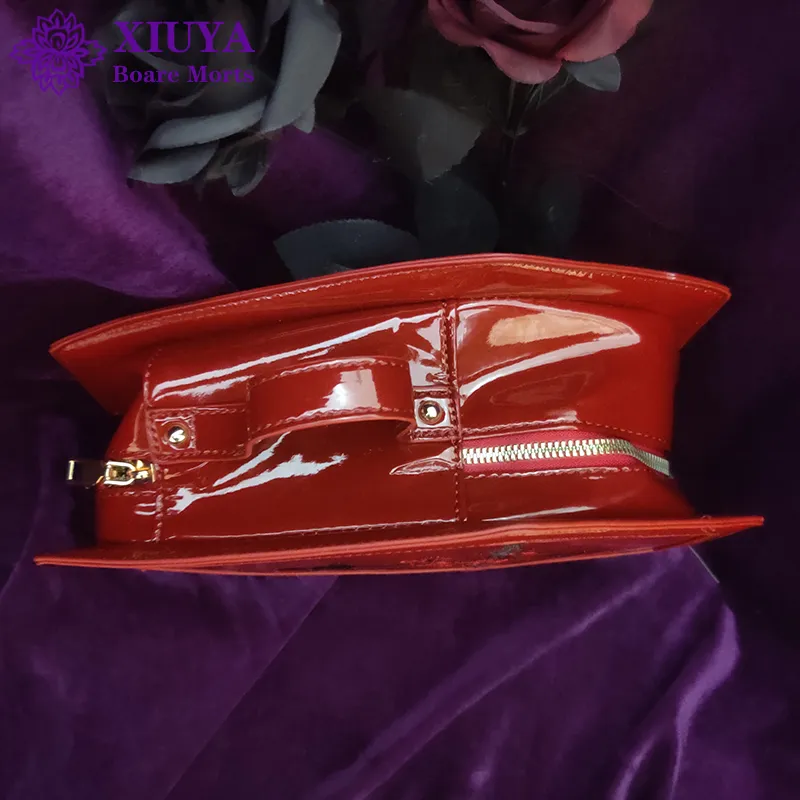 Xiuya Harajuku Gothique Sacs Punk Cercueil Sacs À Main Pour Femmes Rouge En Cuir Verni Croix Rose Brodé Cosmétique Sac Valise 220421