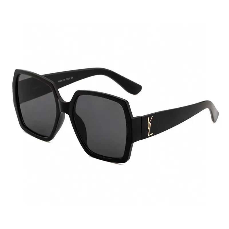 Luxury DeSinger Square Sunglasses pour les femmes Lunettes de soleil polarisées à cadre complet Accessoires de mode High Quality 223V