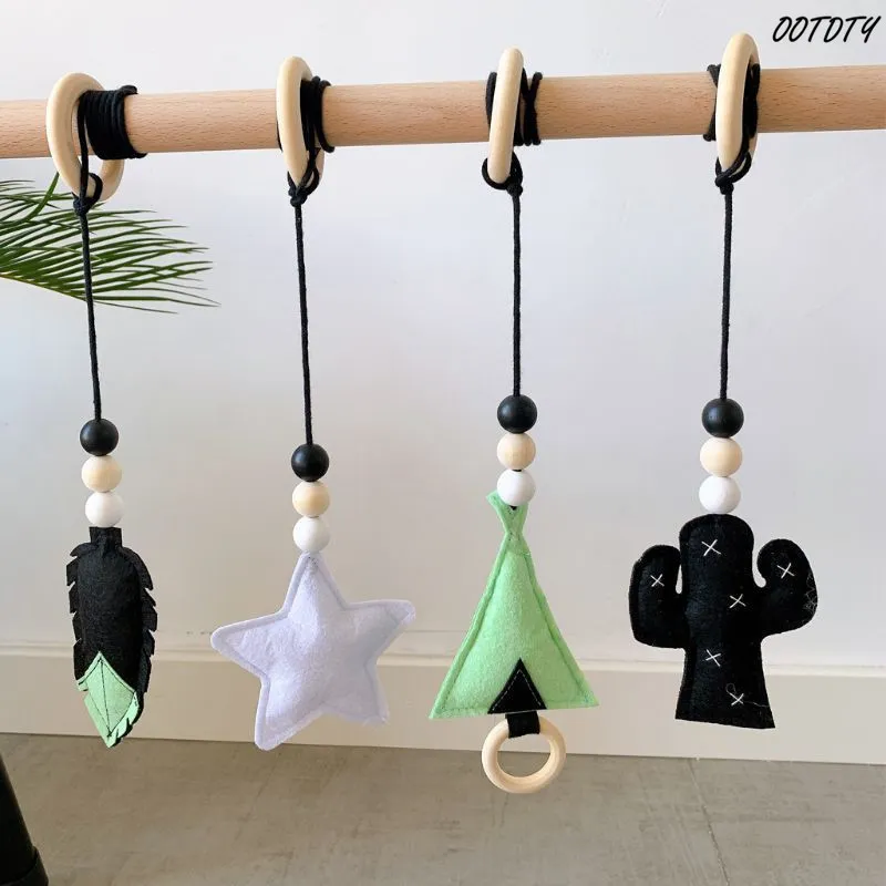 4 pezzi 3 pezzi pendenti rack fitness in legno massello nati baby gym giocattolo ornamenti appesi sonaglio giocattoli bambini arredamento della camera dei bambini 220531