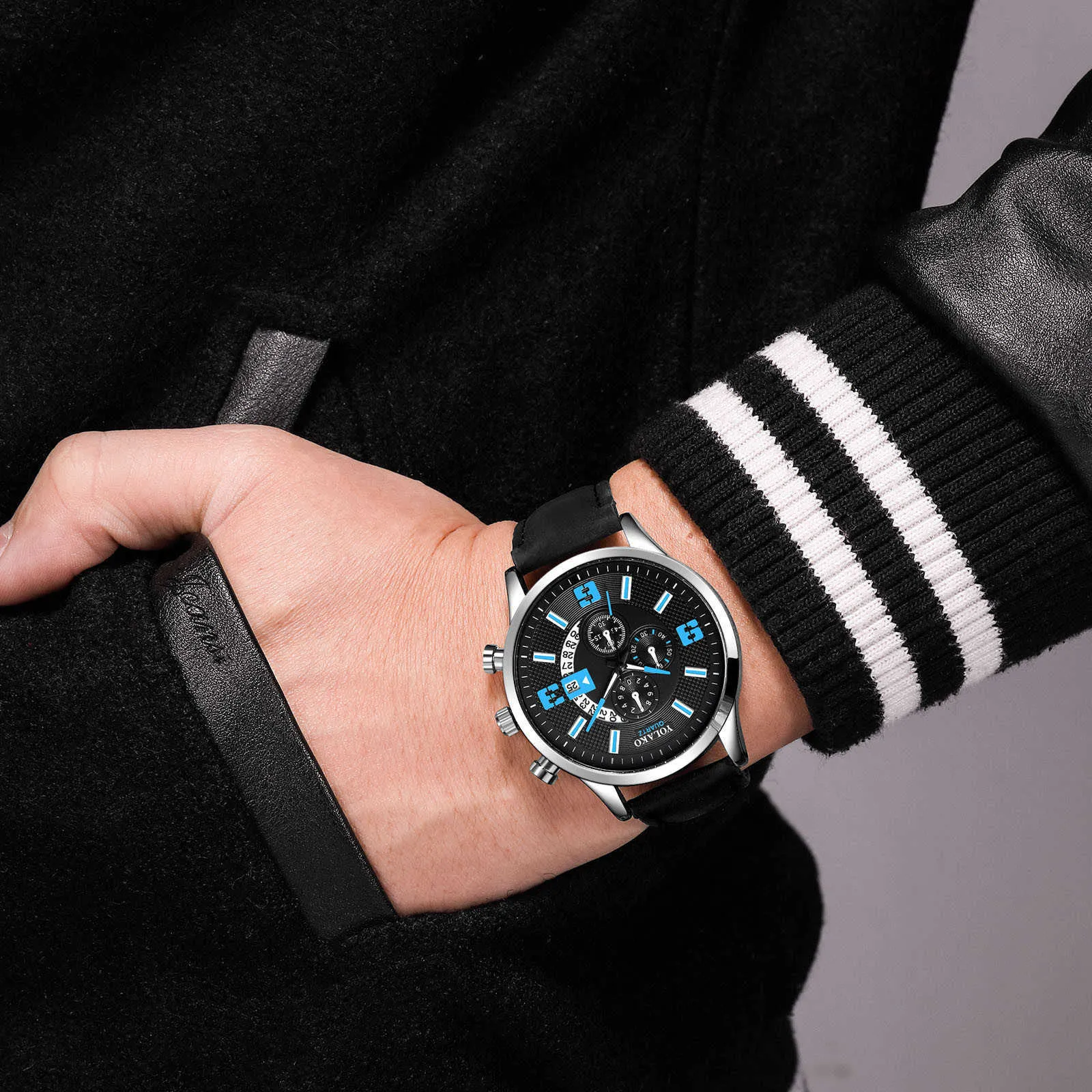 男性クォーツ時計自動車日付ファッションダイヤルブラックレザーベルトストラップカジュアルブレスレ腕時計ドロップ船
