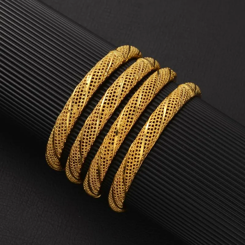 Bangle 24k Bangles 4 Stuks Goud Kleur Dubai India Voor Vrouwen Afrikaanse Bruidsarmbanden Bruiloft Sieraden GeschenkenBangle BangleBangle Inte2272B