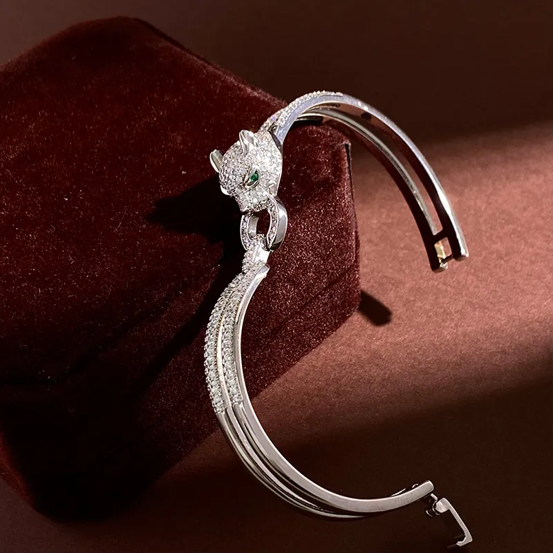 2022 Bracelet menotté pour les amants de créateur de léopard Brangle de luxe Crystal Bijoux de voyage unisexe