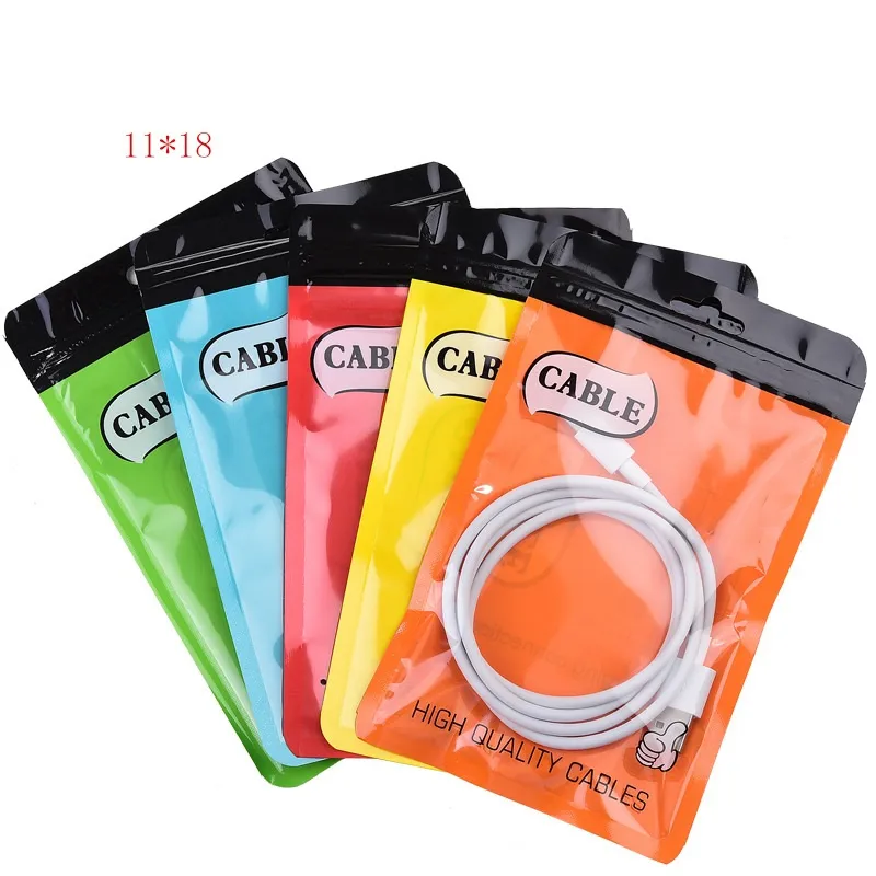 Sacs en plastique Poly OPP emballage fermeture à glissière accessoires d'emballage boîtes de vente au détail en PVC poignées pour ligne de données de câble USB 2 ~ 3M