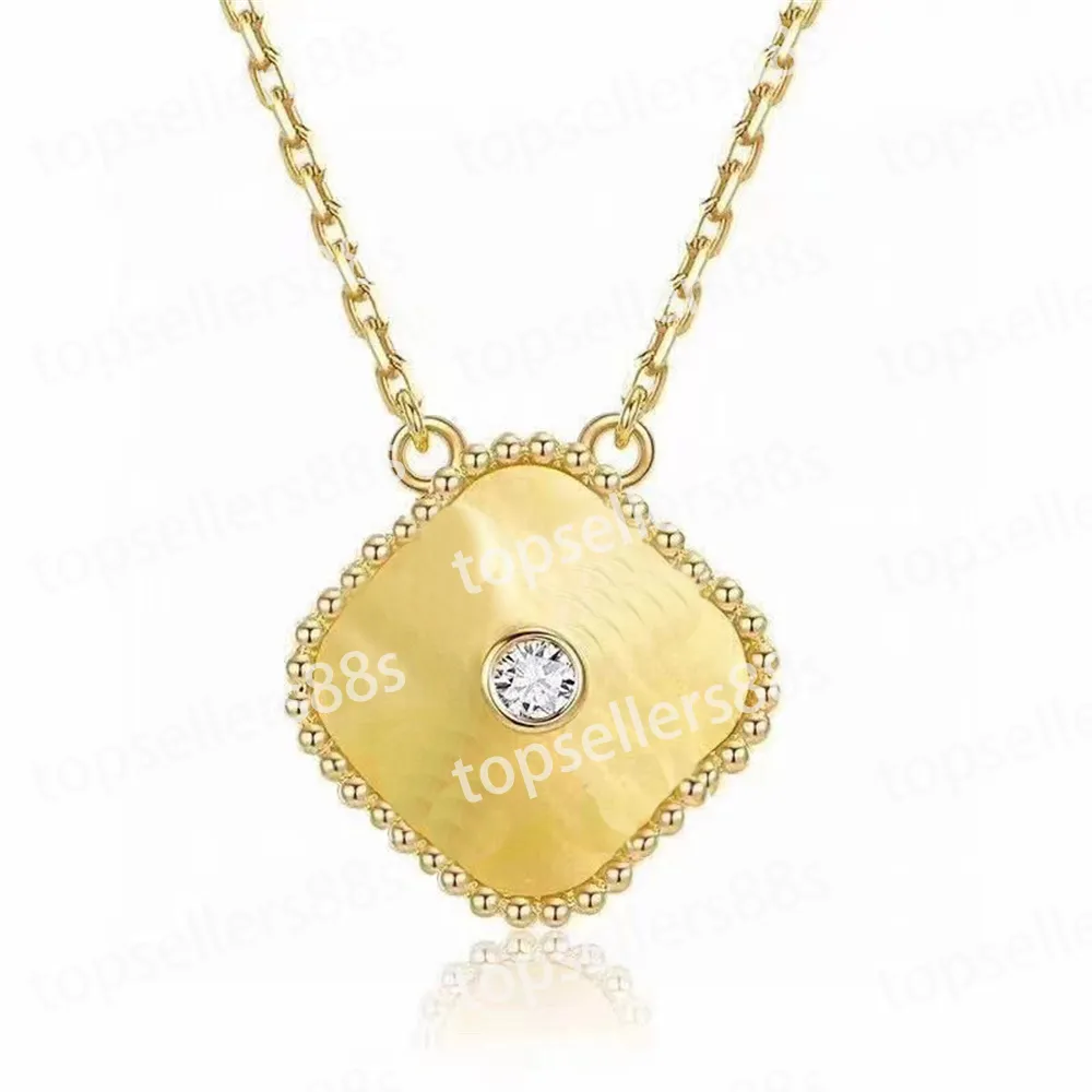 Colliers pendentif de mode classique pour femmes élégant cz trèfle à quatre feuilles médaillon diamant collier de haute qualité chaînes ras du cou Desig323O