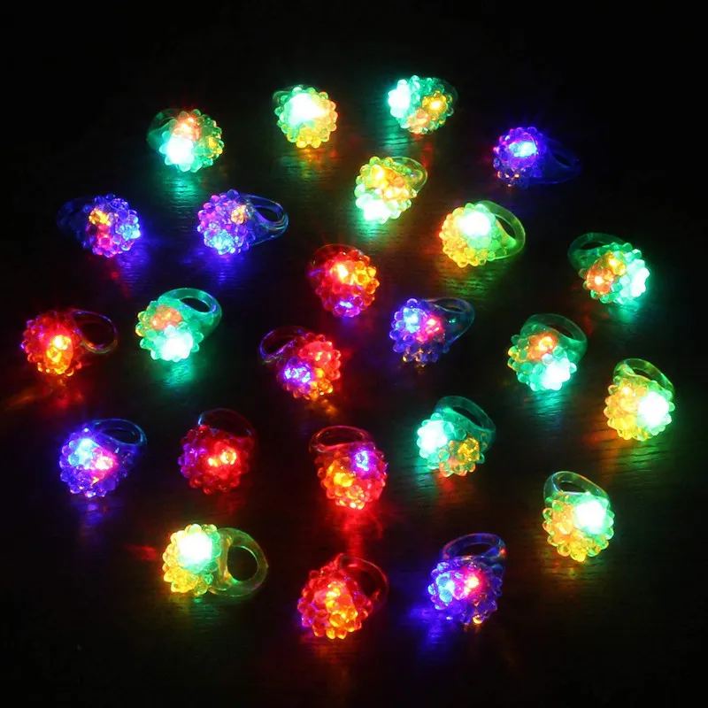 et anneaux lumineux étoiles brillent dans les jouets pour enfants sombres Flash LED lumières de bande dessinée brillent dans les jouets sombres pour les enfants dans la nuit 220527