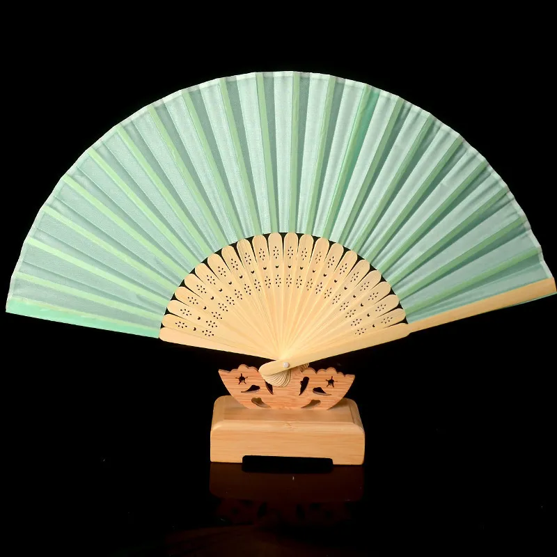 Solid Color Solk Solding Hand Fan Party Wedding Favors 38 cm*21 cm Summer Decoration Fan Hurtowa 220505