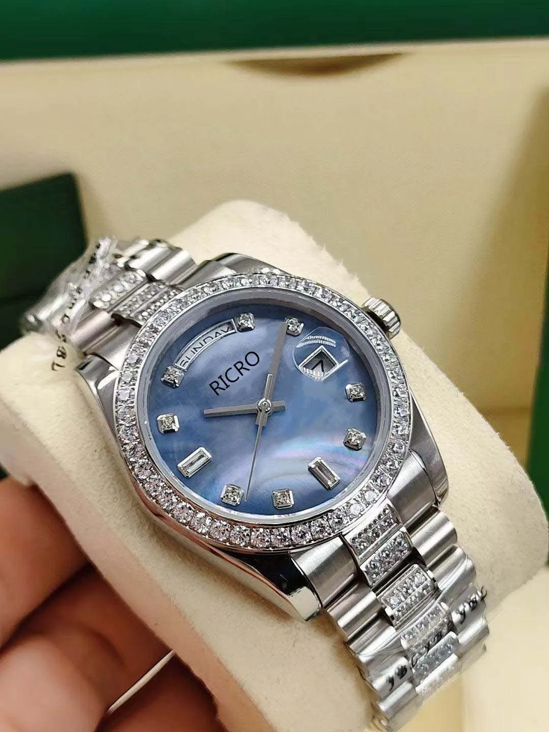 DesignerFashion Women Watch Size 36 mm Importerad helautomatisk rörelse Ring muninsats Diamond Steel Watchband Folding Buck176G