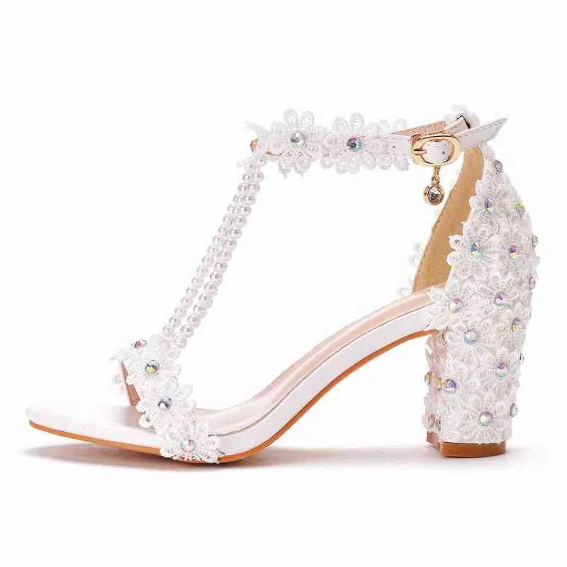 サンダルファッションハイヒールの女性の靴の結婚式のパーティーホワイトレースクリスタルサンダル7cm 220419