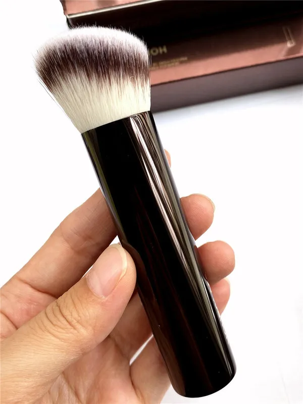 Hourglass Vanish Makeup Foundation Brush Angled sömlös finish Syntetisk flytande kräm Kosmetik Contour Brush Beauty Tools 22067994462