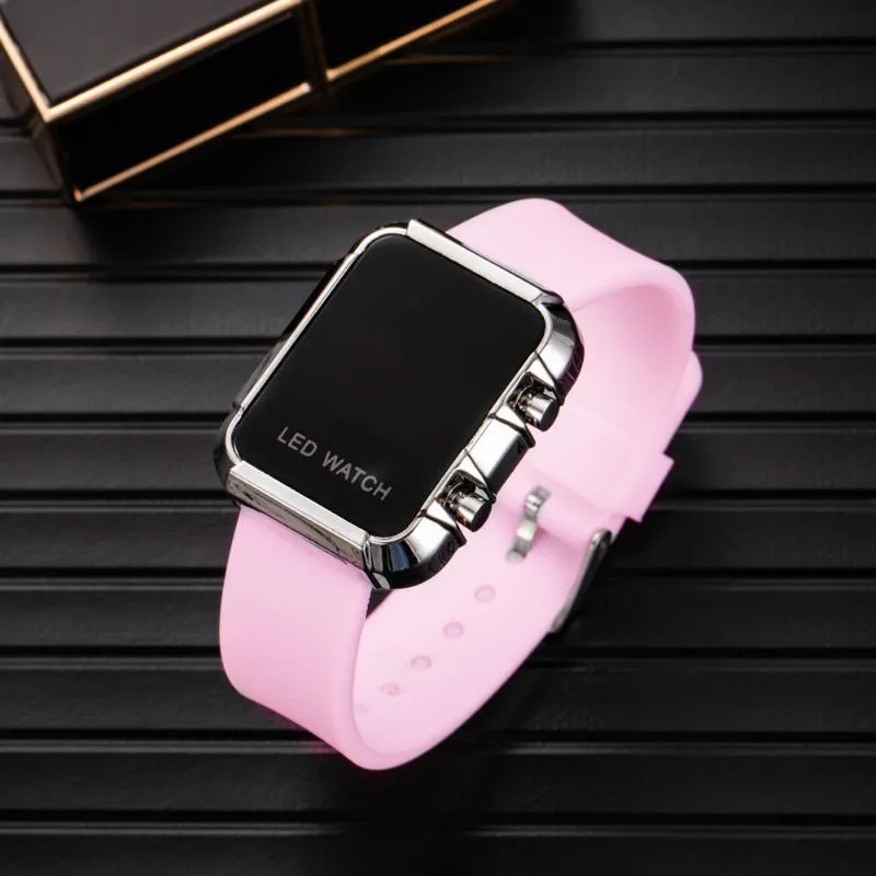 Digital zegarki na rękę dla kobiet Top Ladies Sports Stylowa moda LED zegarek Relogio Feminino322s