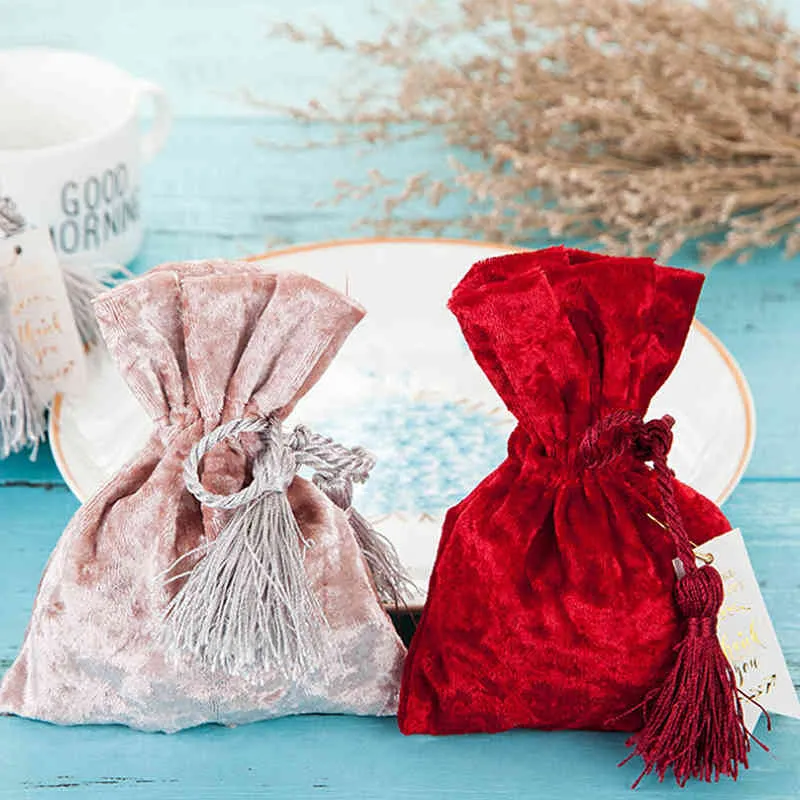 Creative 11x14cm Red Velvet Bags Drawstring Gift Bags For Wedding Gift Small Gold Drawstring Gift Velvet Bag Candy Pouches AA220318