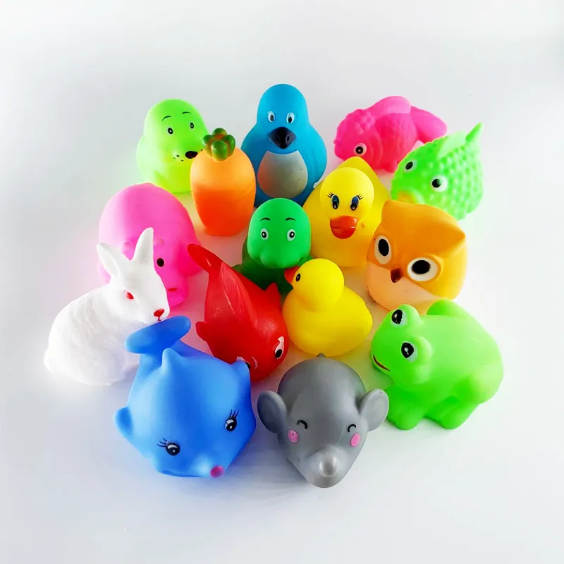 Set Baby Cute Animals Bath Toy Swimming Water Toys Soft Rubber Float Squeeze Sound Kids Wash Play Funny Gift 220705