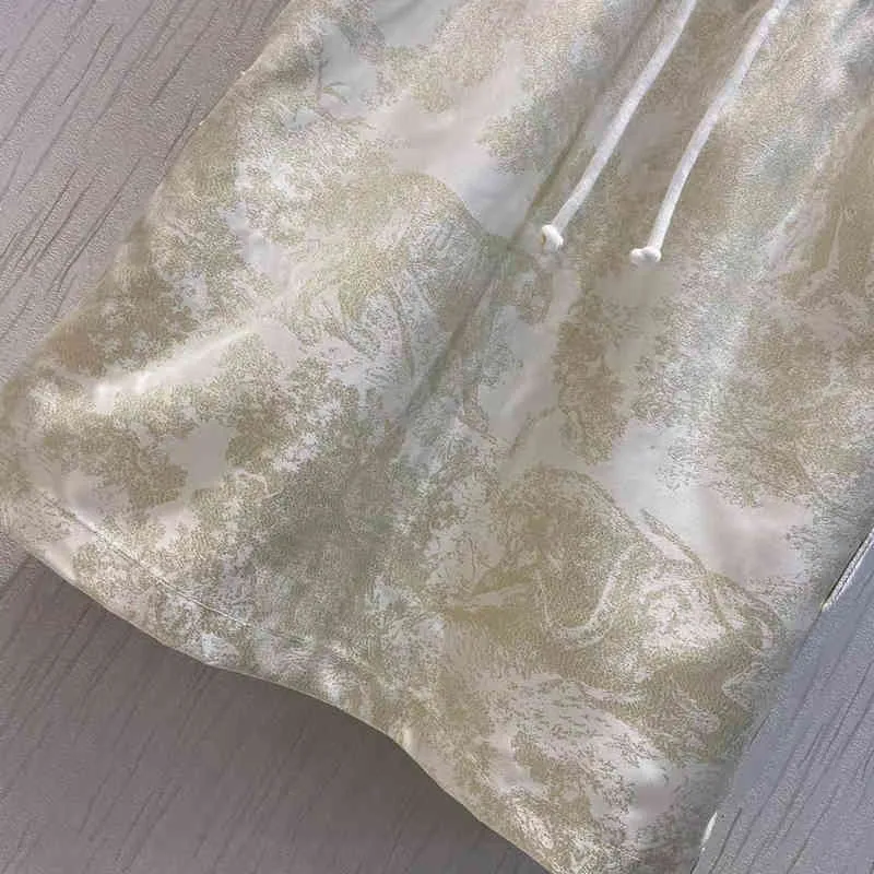 22 초 이른 봄 매우 인기있는 컬렉션 클래식 동물 정글 후드 코르셋 드레스 꿀벌 자수 자마 자 자수 Jacquard Fabric