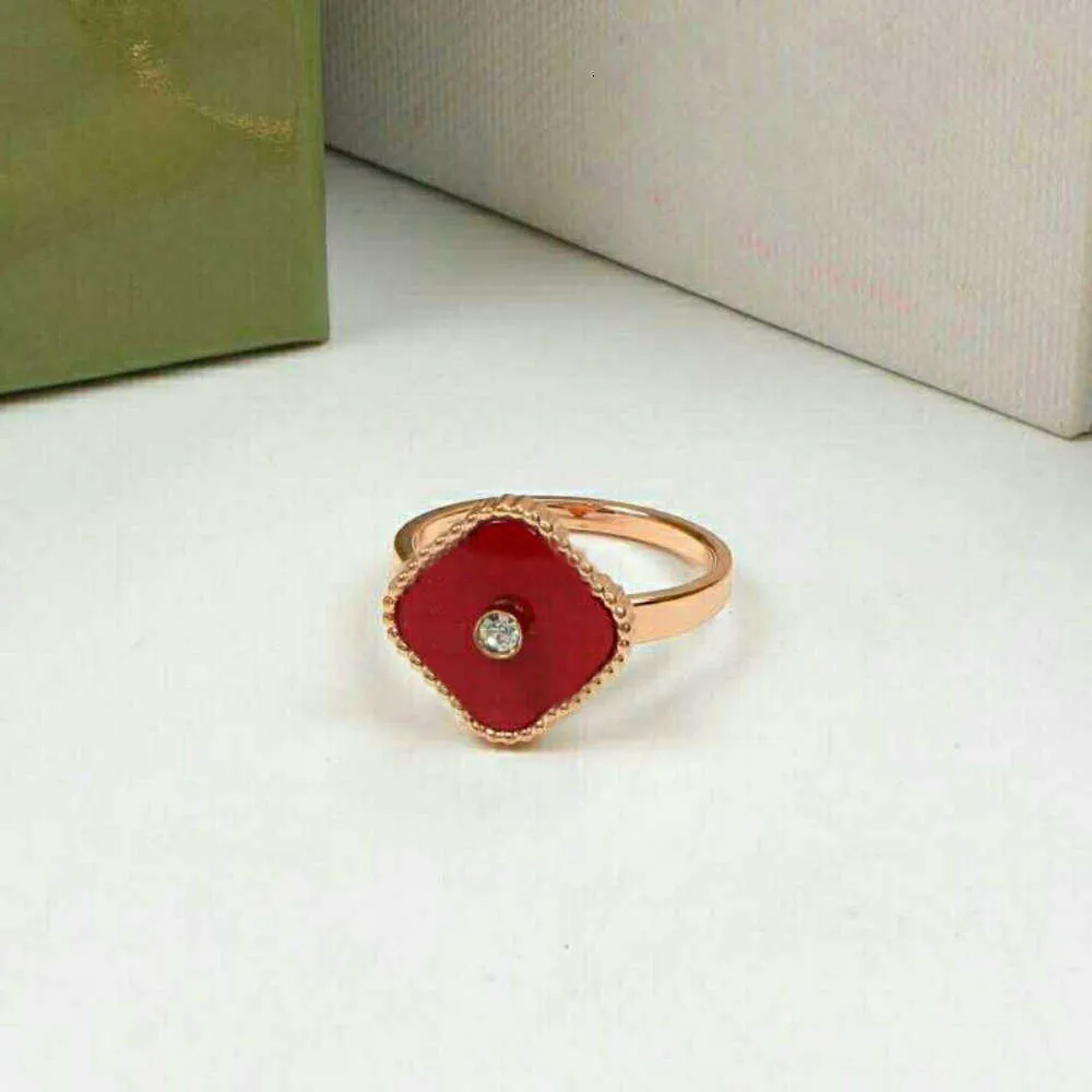 Mode diamantring voor vrouwen vele kleuren shell ringen designer sieraden 18k zilveren gouden roos trouwring feest jubileum cadeau 222m
