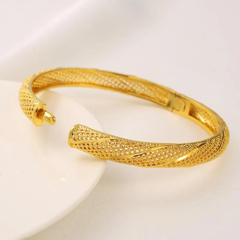 Bangle 24k Bangles Gold Color Dubai India för kvinnor afrikanska brudarmband bröllop smycken gåvor Bangle Banglebangle INTE2250F