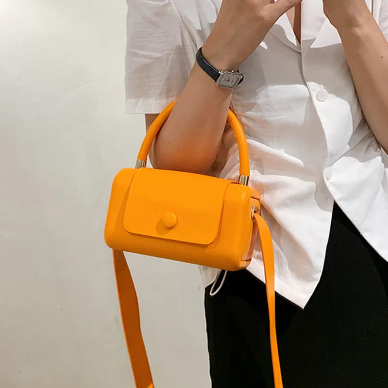 Fashion Women Saddle Luxury Designer Bags Mini Leather Handbags and Purses Chic Shoulder Pouch Spring Drop 220815
