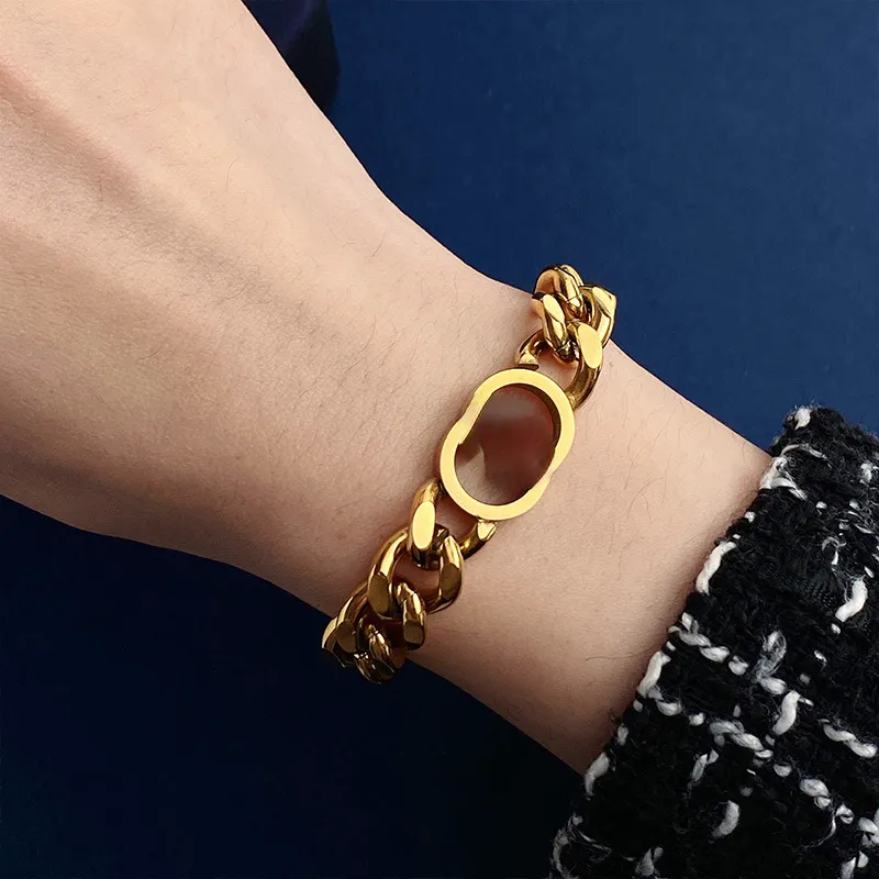 Anhänger Halsketten für Frauen Gold Herren Schlüsselblatt Kettenbuchstaben Designer Schmuck Paare lieben
